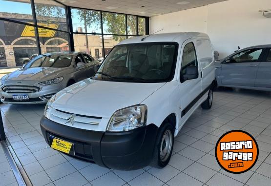 Utilitarios - Citroen Berlingo Furgon 2022 GNC 40000Km - En Venta