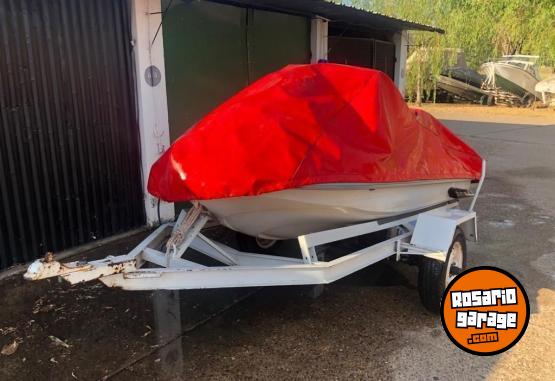 Embarcaciones - 2010 Yamaha Wave Runner VX 700 2T. -80hs- - En Venta