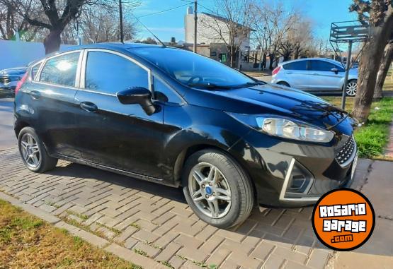 Autos - Ford Fiesta S Plus 2019 Nafta 80000Km - En Venta