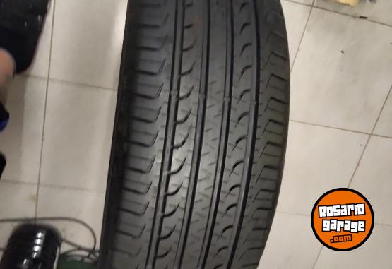 Accesorios para Autos - Cubiertas 205.55.16 impecable - En Venta