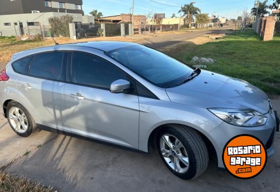 Autos - Ford Focus SE Plus 2015 Nafta 130000Km - En Venta