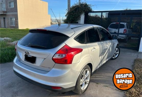 Autos - Ford Focus SE Plus 2015 Nafta 130000Km - En Venta