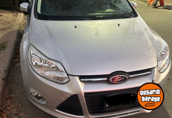 Autos - Ford Focus SE Plus 2015 Nafta 130000Km - En Venta