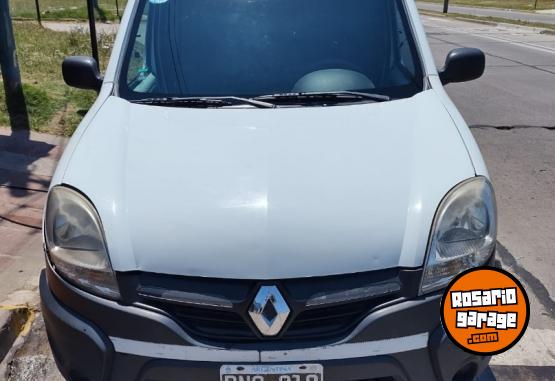 Utilitarios - Renault Kangoo 2016 GNC 200000Km - En Venta