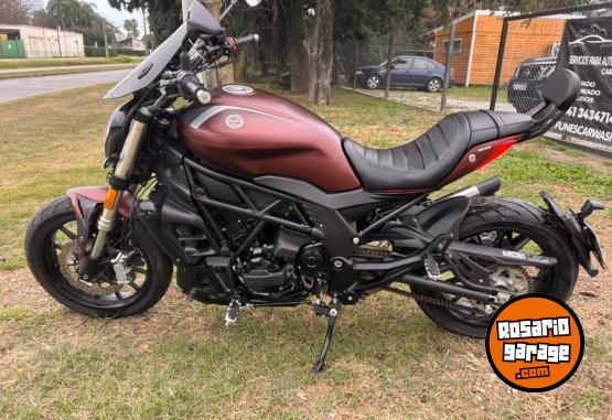 Motos - Benelli 502c 2022 Nafta 9700Km - En Venta