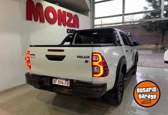 Camionetas - Toyota Hilux 2022 Diesel 18000Km - En Venta