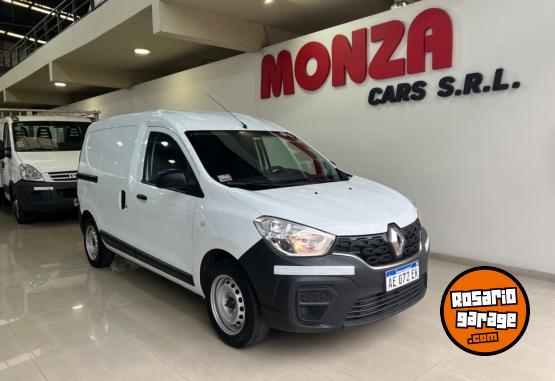 Utilitarios - Renault Kangoo 2020 Nafta 121000Km - En Venta