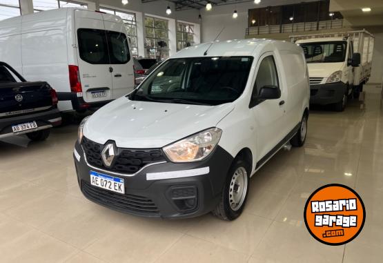 Utilitarios - Renault Kangoo 2020 Nafta 121000Km - En Venta