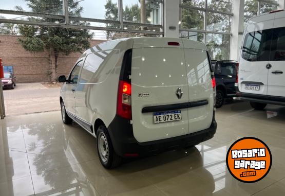 Utilitarios - Renault Kangoo 2020 Nafta 121000Km - En Venta