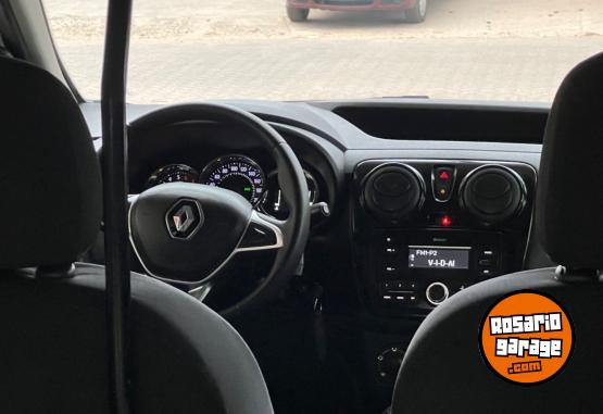 Utilitarios - Renault Kangoo 2020 Nafta 121000Km - En Venta