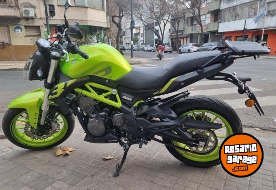 Motos - Benelli 302s 2023 Nafta 13800Km - En Venta