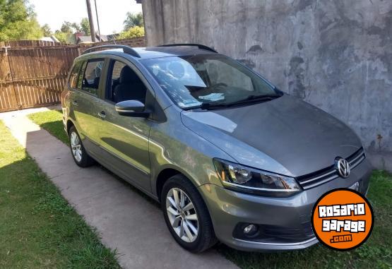 Autos - Volkswagen Suran  Confortline 2015 Nafta 125000Km - En Venta