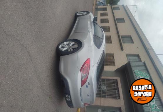 Autos - Hyundai Genesis 2011 Nafta 147000Km - En Venta