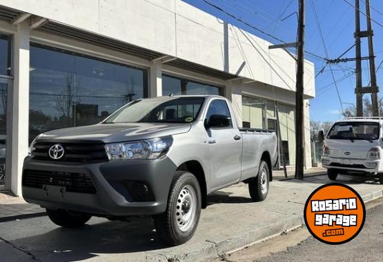 Camionetas - Toyota HILUX C/S 2.4 TDI 4x4 2024 Diesel 0Km - En Venta