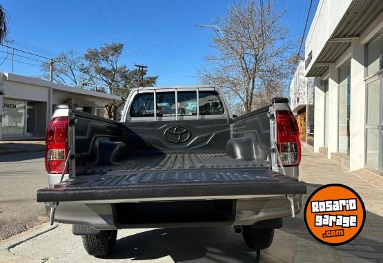 Camionetas - Toyota HILUX C/S 2.4 TDI 4x4 2024 Diesel 0Km - En Venta