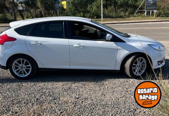 Autos - Ford Focus III 2.0 - 2015 SE 2015 Nafta 69000Km - En Venta