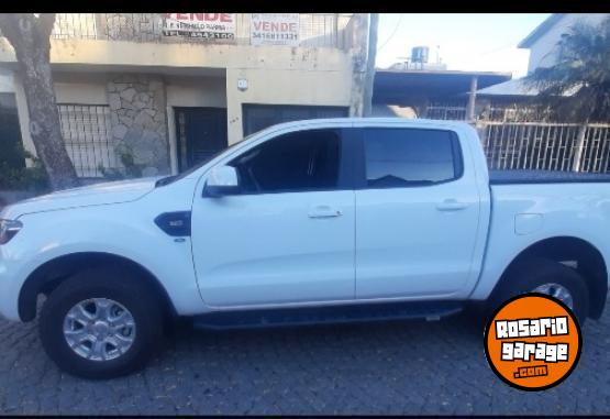 Camionetas - Ford Ranger 3.2 XLS  4x4 2023 Diesel 10800Km - En Venta