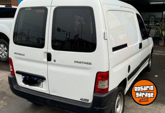 Utilitarios - Peugeot PARTNER 2016 Diesel 1111Km - En Venta