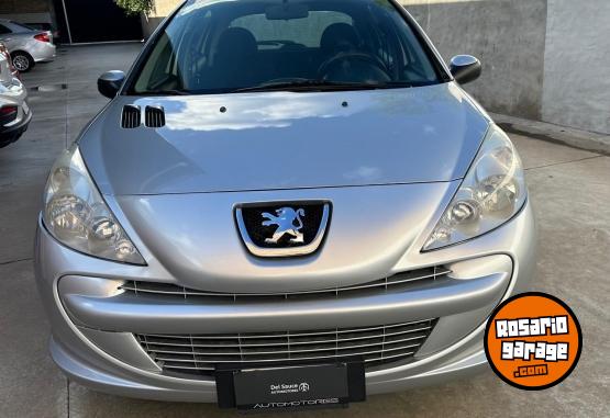 Autos - Peugeot 207 compact 2013 GNC 114000Km - En Venta