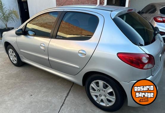 Autos - Peugeot 207 compact 2013 GNC 114000Km - En Venta