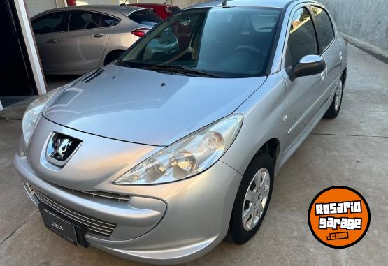 Autos - Peugeot 207 compact 2013 GNC 114000Km - En Venta