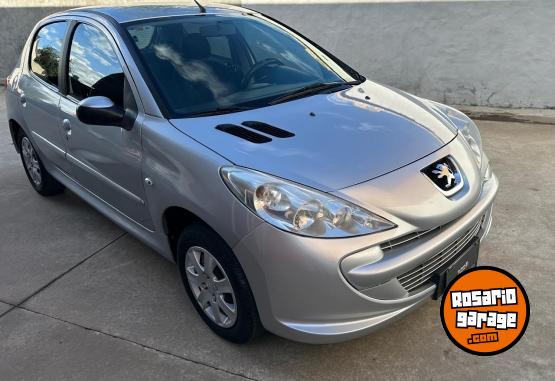 Autos - Peugeot 207 compact 2013 GNC 114000Km - En Venta