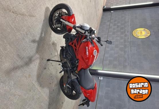 Motos - Ducati Monster 821 2017 Nafta  - En Venta