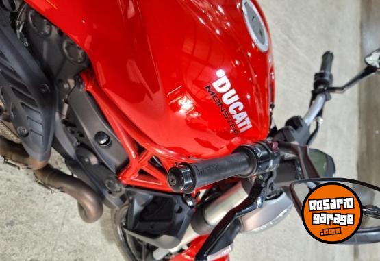 Motos - Ducati Monster 821 2017 Nafta  - En Venta