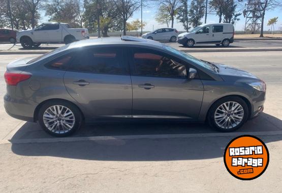 Autos - Ford FOCUS SE PLUS POWER 2016 Nafta 121000Km - En Venta