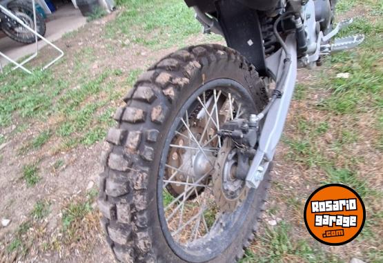 Motos - Corven TXR 2021 Nafta 3000Km - En Venta