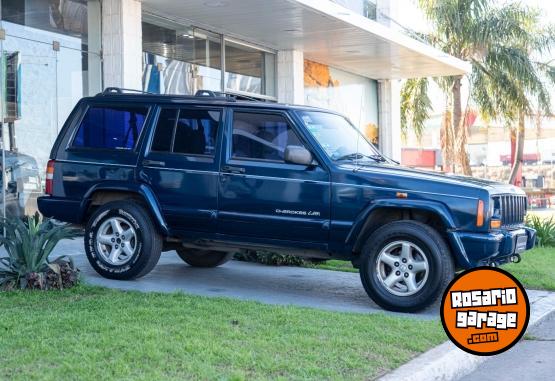 Camionetas - Jeep Cherokee Classic 2.5 TD 2000 Diesel 226000Km - En Venta