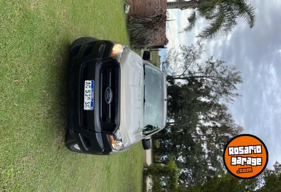 Camionetas - Ford Ranger cabina simple 2018 Diesel 114000Km - En Venta