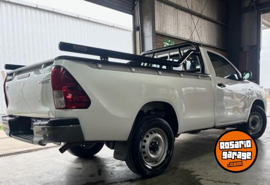 Camionetas - Toyota Hilux 2019 Diesel 75000Km - En Venta