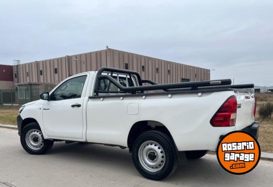 Camionetas - Toyota Hilux 2019 Diesel 75000Km - En Venta