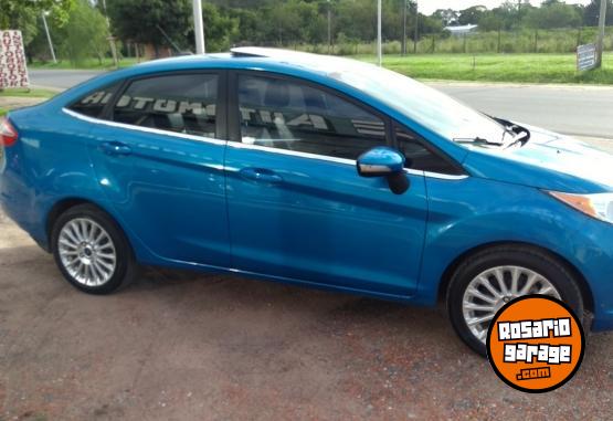 Autos - Ford FIESTA TITANIUM 2016 Nafta 102000Km - En Venta