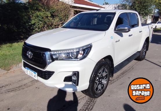 Camionetas - Toyota HILUX SRX 4X4 AT 2020 Diesel 82000Km - En Venta