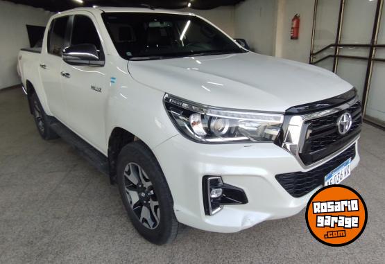 Camionetas - Toyota HILUX SRX 4X4 AT 2020 Diesel 82000Km - En Venta