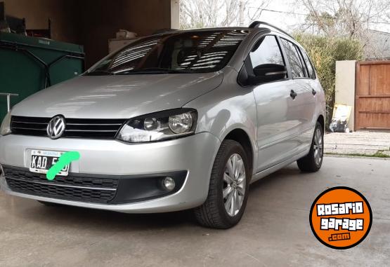 Autos - Volkswagen Suran 2011 Nafta 220000Km - En Venta