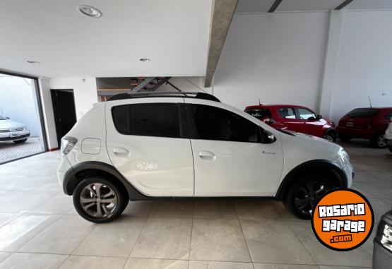 Autos - Renault Sandero Stepway RipCurl 2016 GNC 140000Km - En Venta