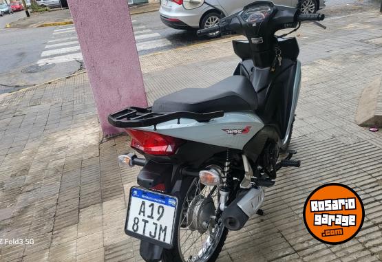 Motos - Honda Weve 110 2023 Nafta 5000Km - En Venta