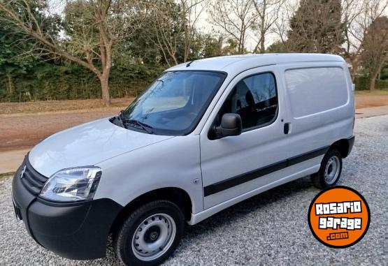 Utilitarios - Citroen BERLINGO DIESEL 1.6HDI 2024 Diesel 0Km - En Venta