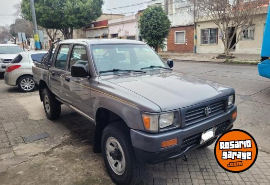 Camionetas - Toyota Hilux 2000 Diesel 260000Km - En Venta