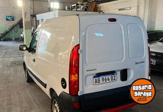 Utilitarios - Renault kangoo 1.6 nafta 2017 GNC 160000Km - En Venta