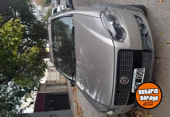 Utilitarios - Fiat Strada C/Ext 2011 Diesel 130000Km - En Venta