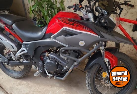 Motos - Corven TRIAX  TOURING  250 2020 Nafta 4350Km - En Venta