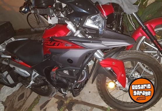 Motos - Corven TRIAX  TOURING  250 2020 Nafta 4350Km - En Venta