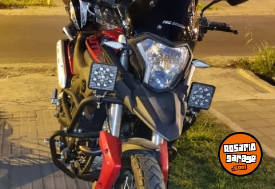 Motos - Corven TRIAX  TOURING  250 2020 Nafta 4350Km - En Venta