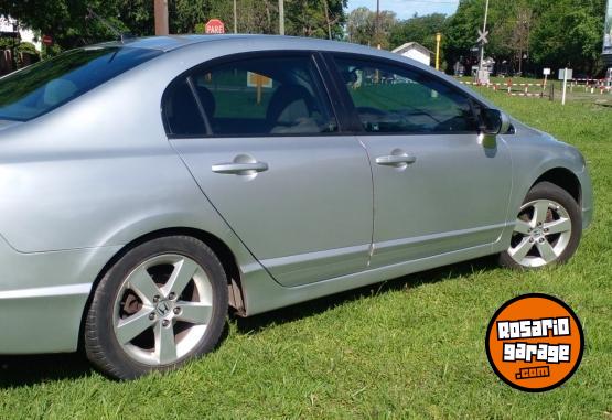 Autos - Honda CIVIC 2010 Nafta 140000Km - En Venta