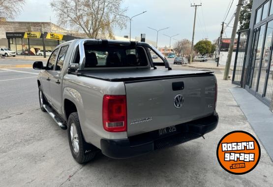 Camionetas - Volkswagen Amarok starline 2015 Diesel 150000Km - En Venta