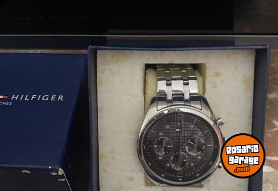 Indumentaria - Vendo reloj tomi hilfiger. - En Venta